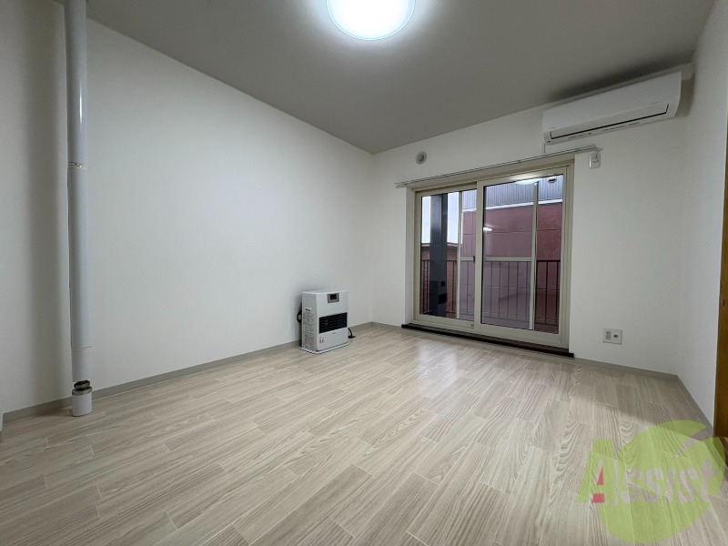 居室・リビング　広くてきれいなリビングです！快適に過ごせそうですね。