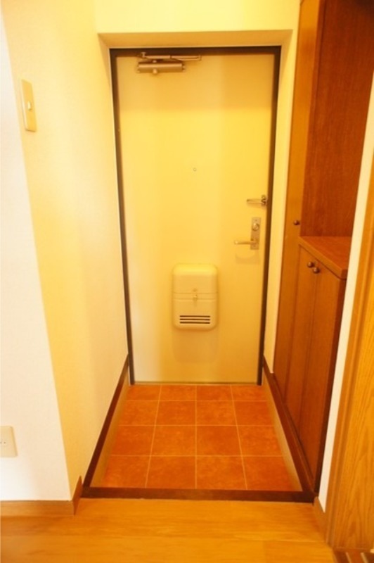 玄関　図面と現状に相違がある場合には現状を優先