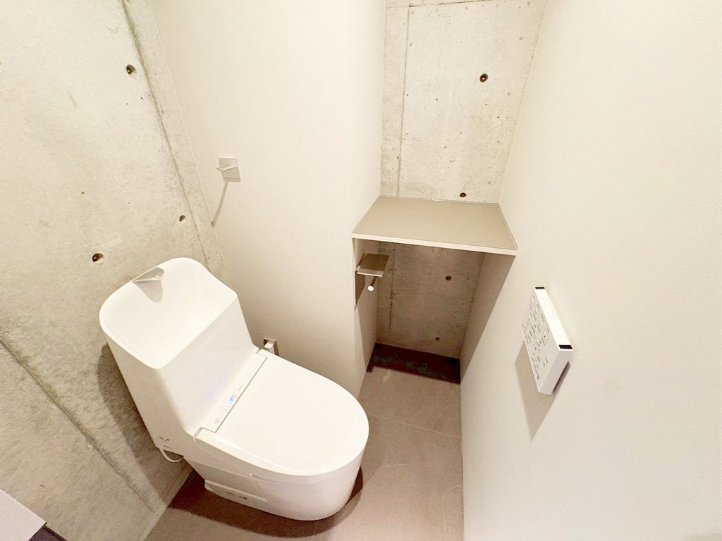 トイレ　トイレ