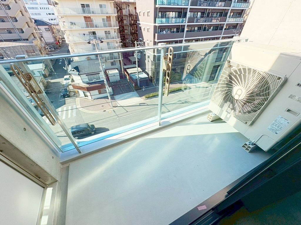 バルコニー　バルコニー