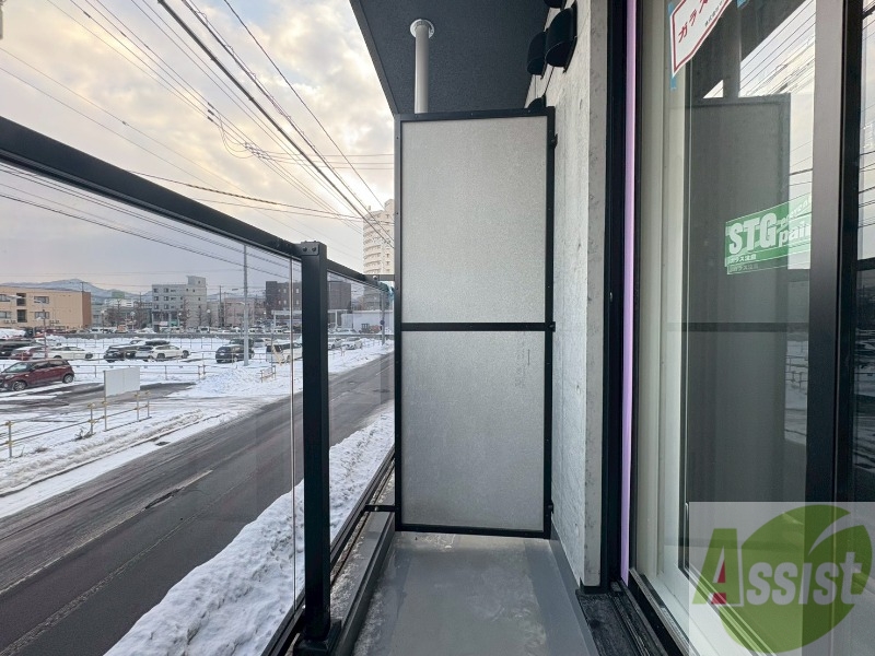 バルコニー　バルコニーが付いていますので一息ついてみてはいかがですか。