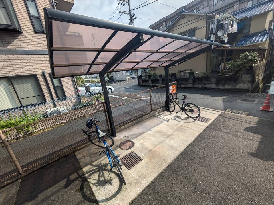 駐車場　駐輪場