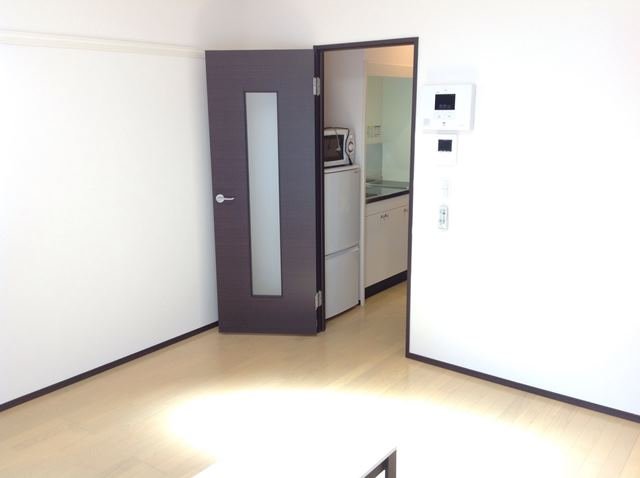 居室・リビング　同タイプ物件の写真です。