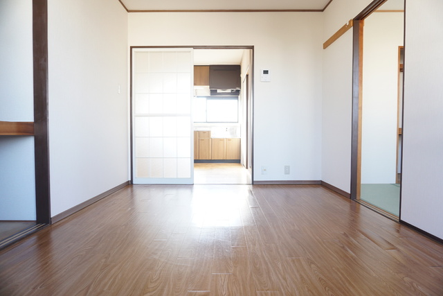 居室・リビング　エアコンのある６帖のお部屋☆