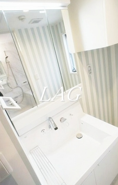 洗面設備　洗面台です。
