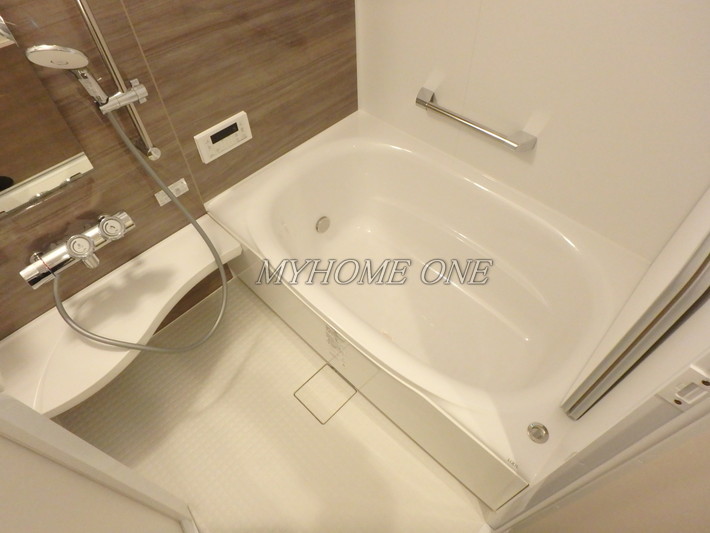 バス・シャワールーム　追焚バス