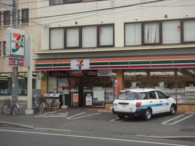 コンビニ　セブンイレブンさいたま東大成店（コンビニ）まで460m