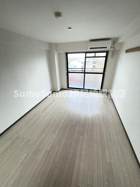 居室・リビング　おしゃれな居間です