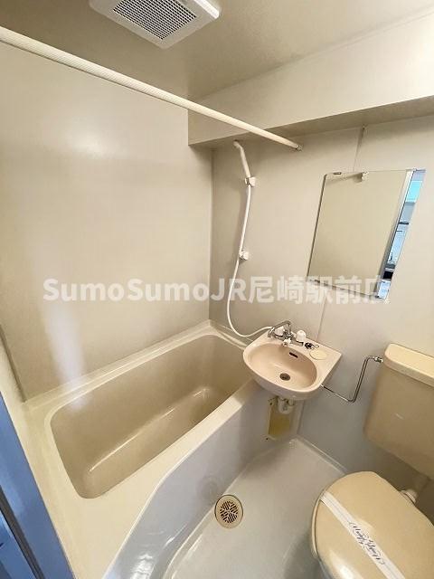 バス・シャワールーム　日々の疲れを癒すお風呂付です