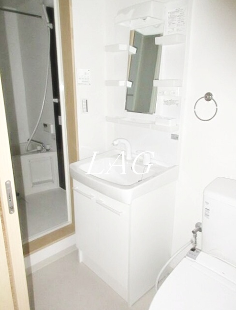 洗面設備　独立洗面台です。