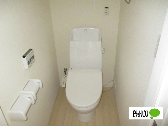 トイレ　シャワー付トイレ