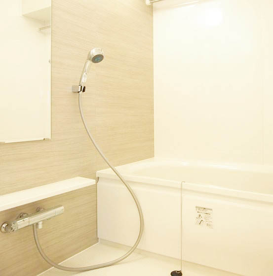 バス・シャワールーム　★追い焚き、浴室乾燥機付きバスルーム★