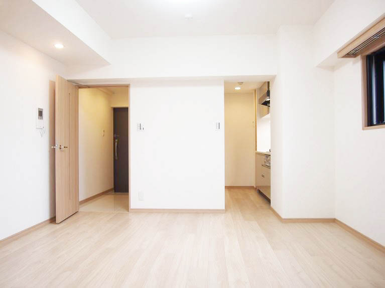 居室・リビング　★角部屋、二面採光、風通しも良好★