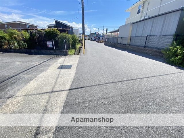 その他　前面道路（その他）まで0m