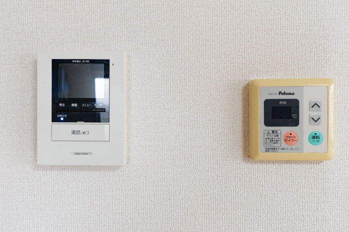セキュリティ　モニター付きインターホン