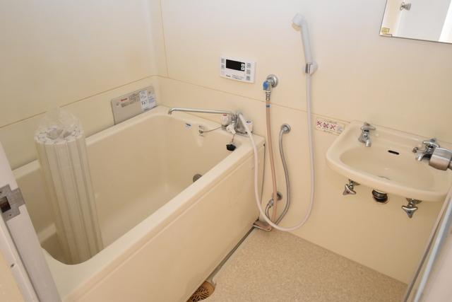 バス・シャワールーム　追い炊き可能なお風呂♪