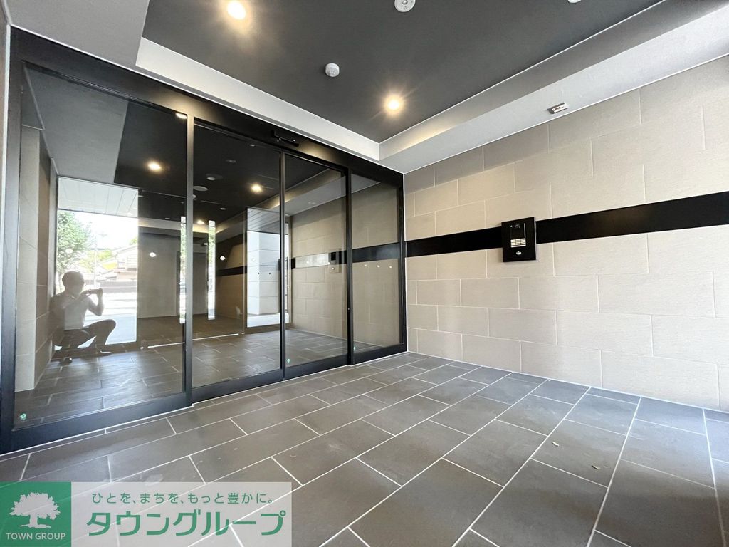 エントランス　エントランス