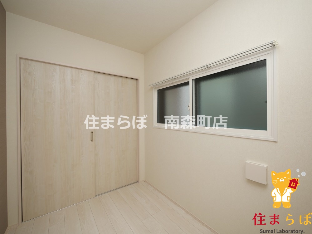 居室・リビング　「“合う暮らし”を、LINEで一緒に描こう。」