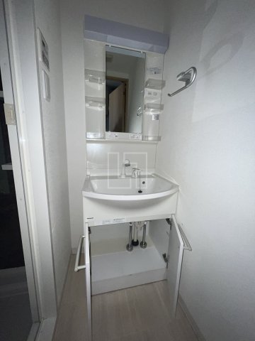 洗面設備　スプランディッド難波II　独立洗面化粧台