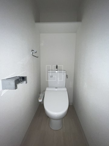 トイレ　スプランディッド難波II　温水洗浄便座