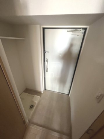 玄関　スプランディッド難波II　玄関スペース