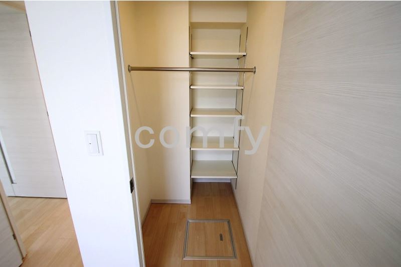 収納　ウォークインクローゼット