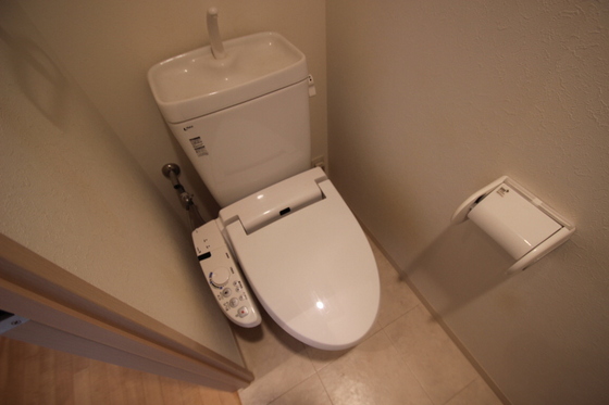 トイレ　※別部屋の写真です