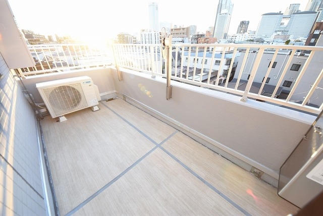 バルコニー　※別部屋の参考写真です。