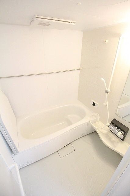 バス・シャワールーム　☆広いバスルーム☆