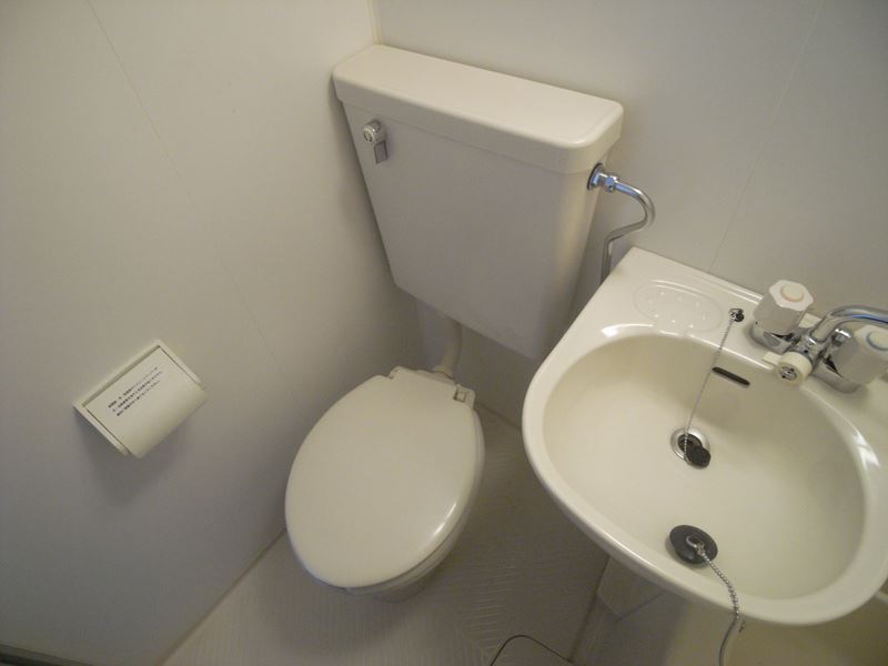 トイレ　写真は２１１号