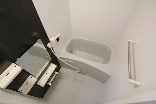 バス・シャワールーム　１０１号室室内参照