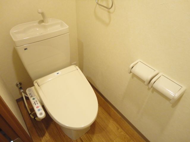 トイレ　シャワー付トイレ