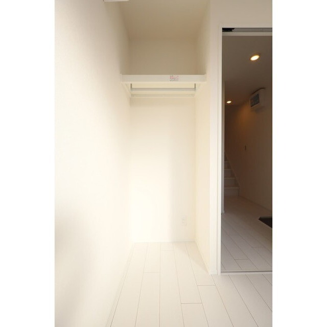 その他部屋・スペース　明るい色調の室内です