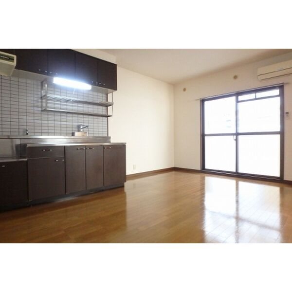 居室・リビング　リビング