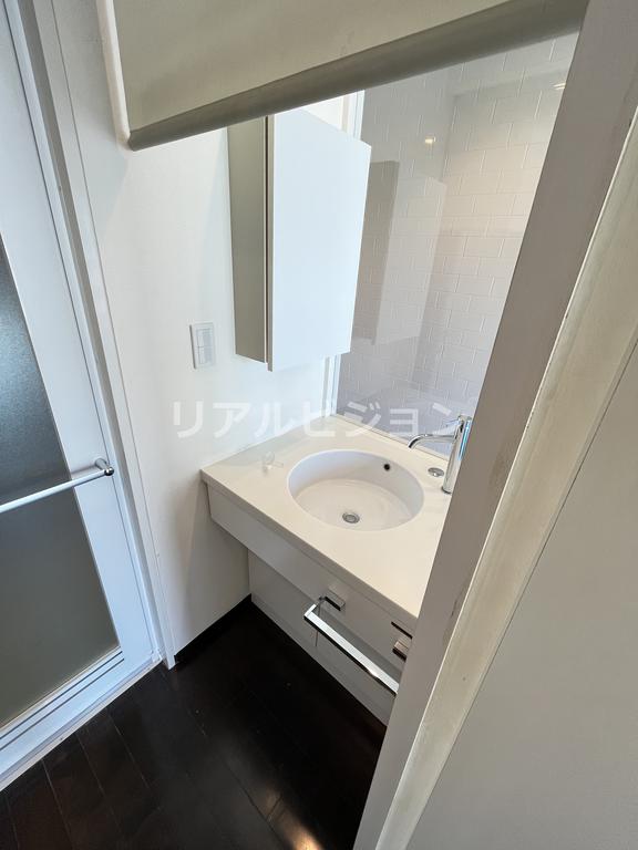 洗面設備　他部屋参考写真です。