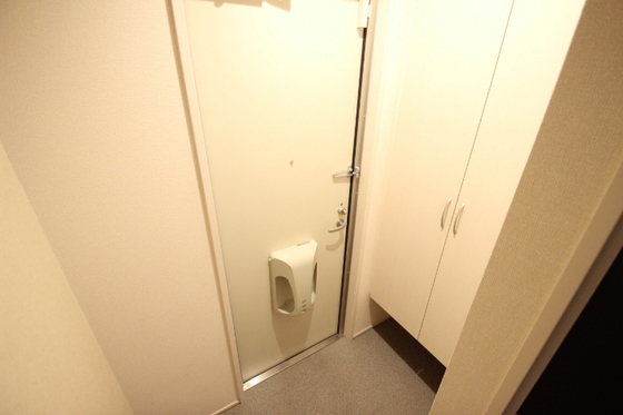 玄関　※別部屋の写真です