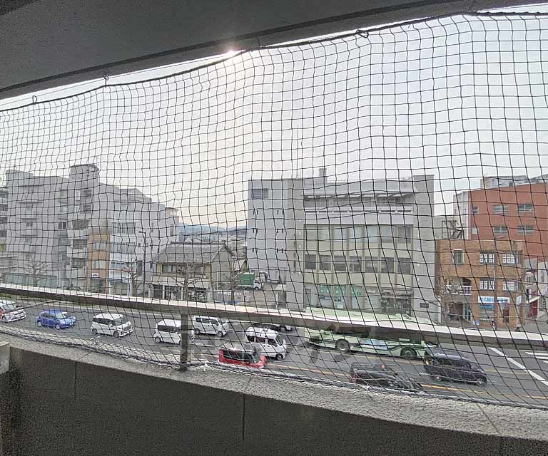 眺望　ＬＤＫ側の南向きバルコニーからの景色です。