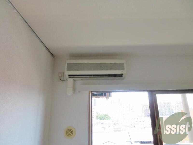 その他設備　ちゃんとエアコンもついているので、安心してくださいね。