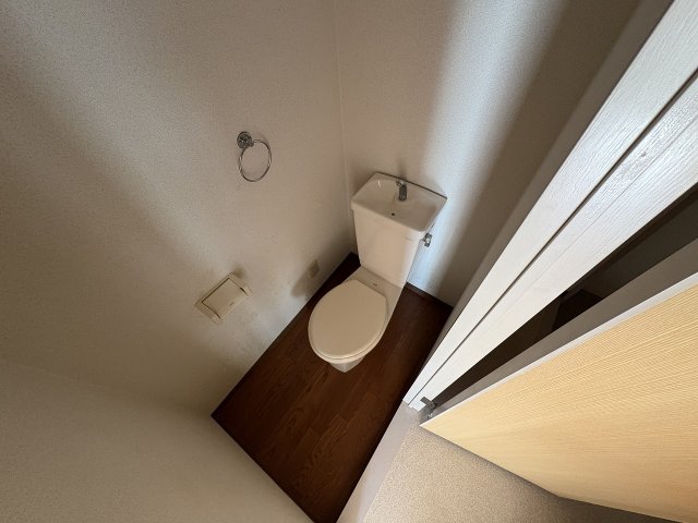 トイレ　ゆったりとした空間のトイレです