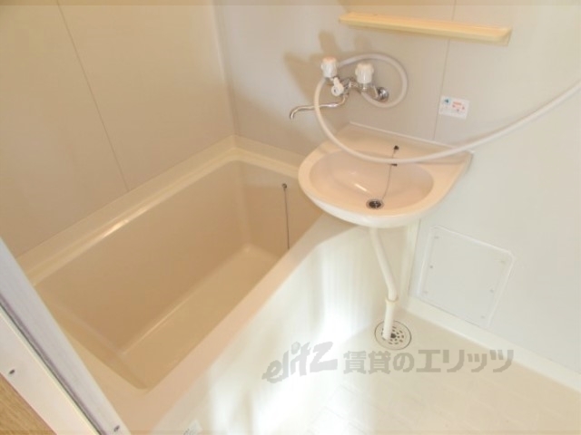 バス・シャワールーム　バス