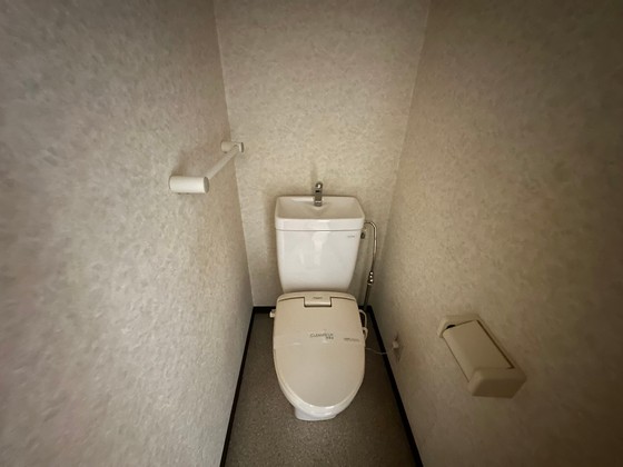 トイレ　※別部屋の写真です