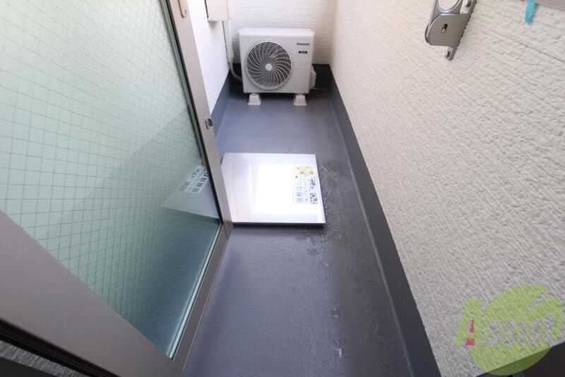 バルコニー　洗濯物干しも標準設備