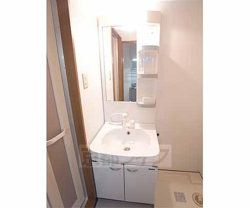 洗面設備　シャンプードレッサー付き