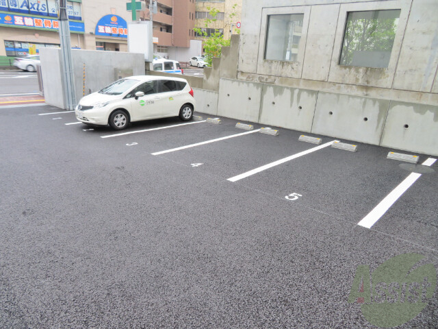 駐車場　前面道路