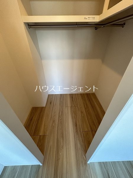 収納　ウォークインクローゼットです。※参考画像