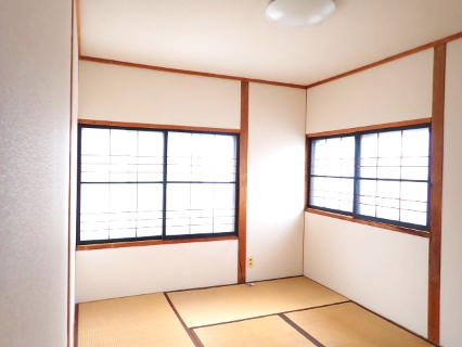 村上住宅の居間写真