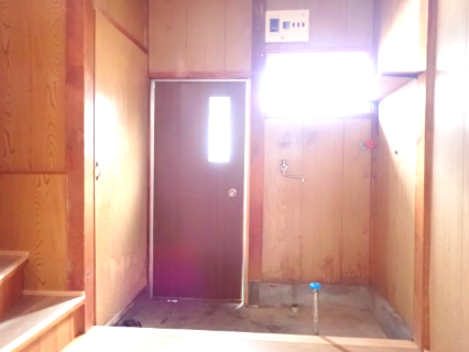 村上住宅の玄関写真