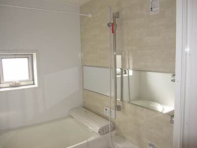 バス・シャワールーム　浴室乾燥機付きバス