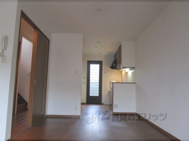 居室・リビング　リビング