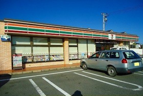 コンビニ　セブンイレブン東広島西条寺家店（コンビニ）まで572m